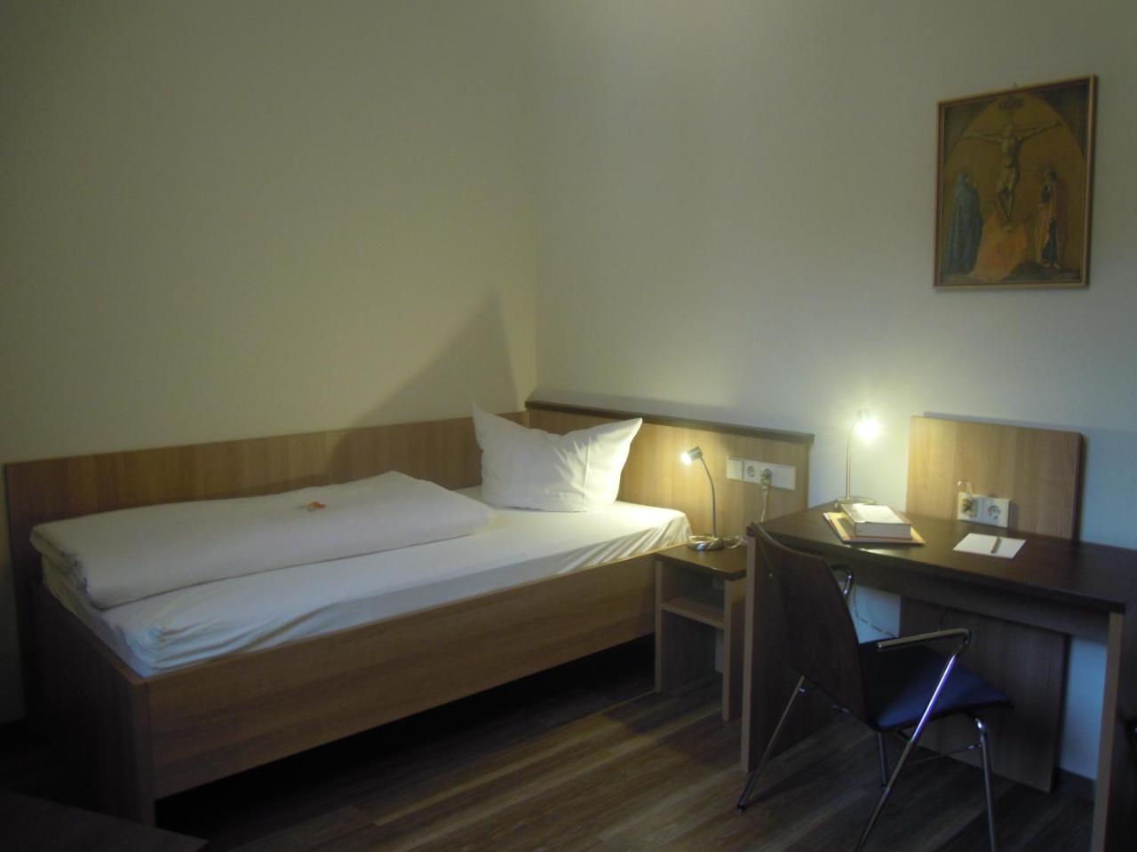 Hotel Tagungshaus Im Kloster Neresheim Zewnętrze zdjęcie